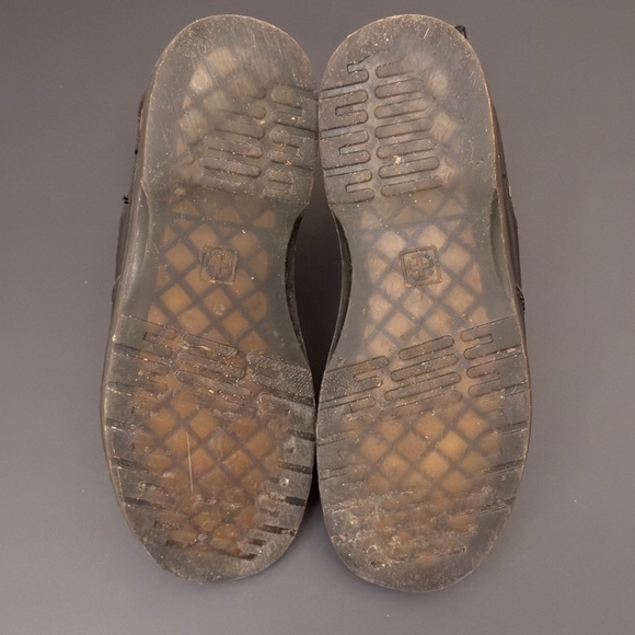 Vintage Dr. Marten’s Conrad Chelsea Boots - Picture 6 of 9